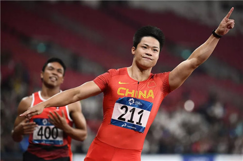 <b>亞運會“百米飛人”大戰，蘇炳添9秒92奪冠！</b>-籃球地板網