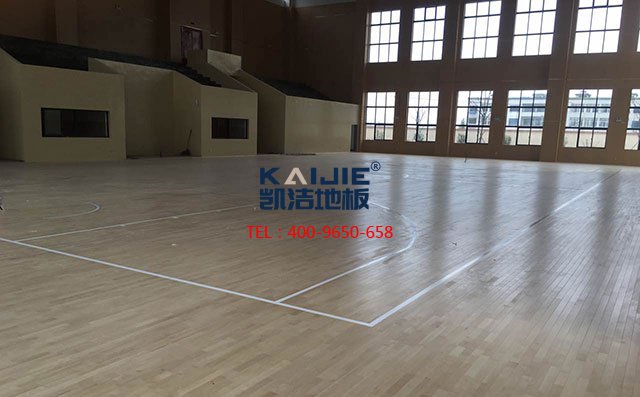 專用籃球場(chǎng)館木地板安裝，需要注意這些地方——?jiǎng)P潔地板